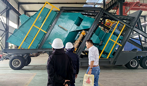 Philippine Delegation Visits ZOOMLINE